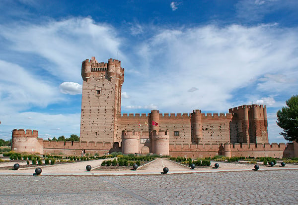 Fachada del Castillo de la Mota en Medina del Campo, Valladolid